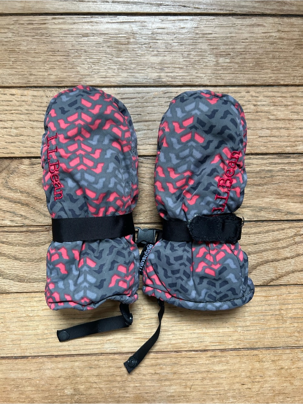 L.L. Bean Kids Gray & Red Patterned Snow Mittens